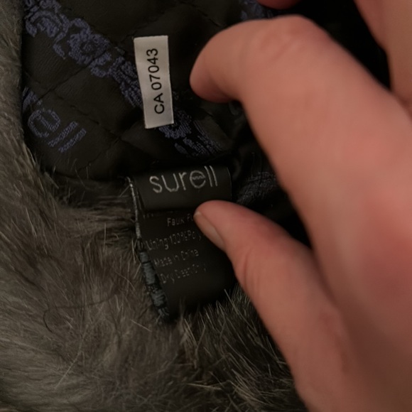 Winter hat - Picture 4 of 5